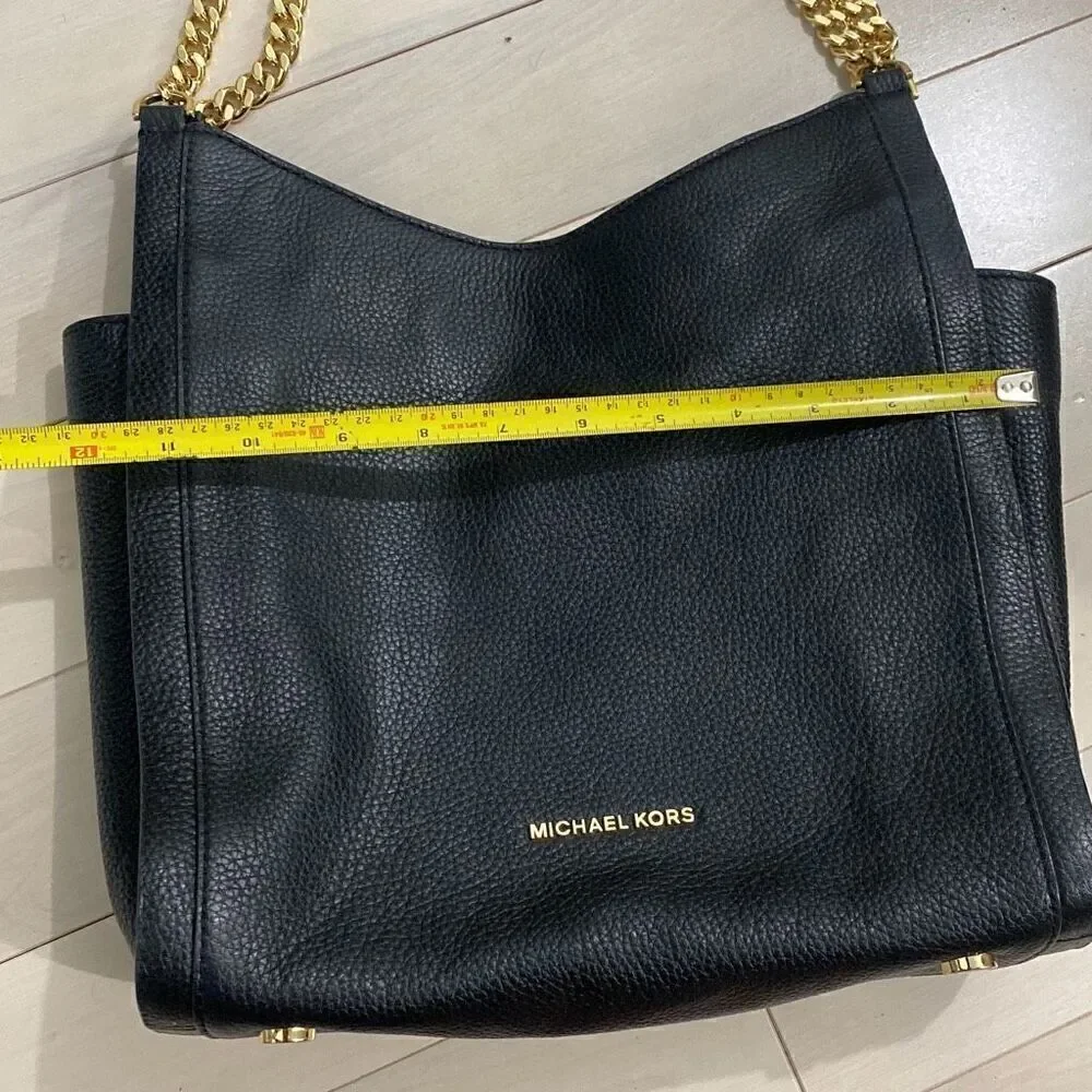 Michael Kors Women's Chain Detailed Strap Newbury Shoulder Bag Black